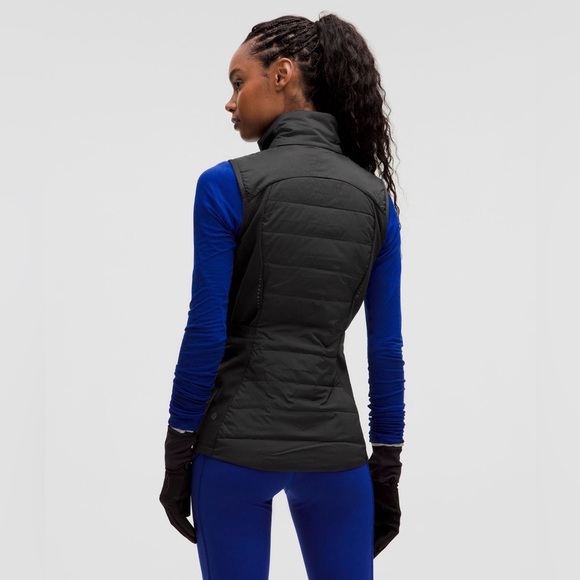 Lululemon Women's Down for It All Vest Size 4 B3211 - Picture 3 of 7